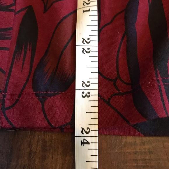 NWOT Tricotto Red Black Long Sleeve Design Top size Small - Picture 9 of 10